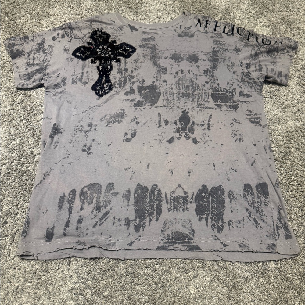 Affliction Y2K Gray T-Shirt with Cross Embellishment Wings on back